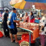 Harga Daging Ayam di Pasar Rangkasbitung Meroket