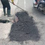 Lubang Jalan Raden Saleh Karang Tengah Diperbaiki