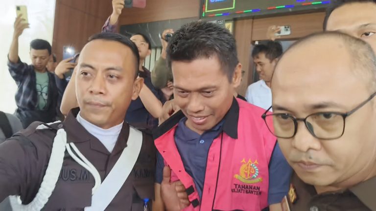 Vonis 7 Tahun Terhadap Mantan Kepala DLH Tangsel