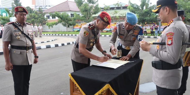 Polres Metro Tangerang Kota Rotasi Kasat Dan Kapolres