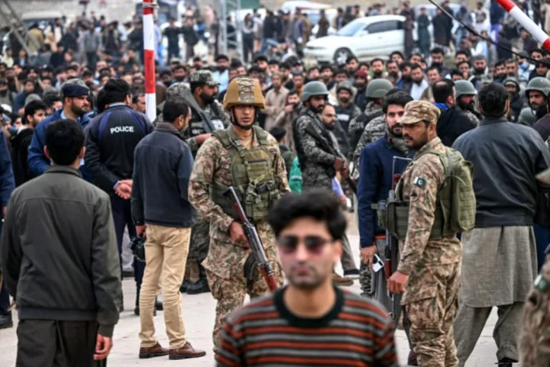 Bom Bunuh Diri Guncang Masjid di Islamabad