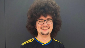 Rooney Geram Liat Ulah Fans MU yang Tak Cukur Rambut