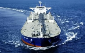 Kelabui Sanksi AS, Tanker Minyak Rusia Jadikan Singapura Transit Bayangan