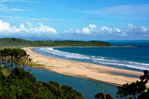 Surga Tersembunyi di Selatan, Pesona Pantai Bayah yang Tak Boleh Dilewatkan
