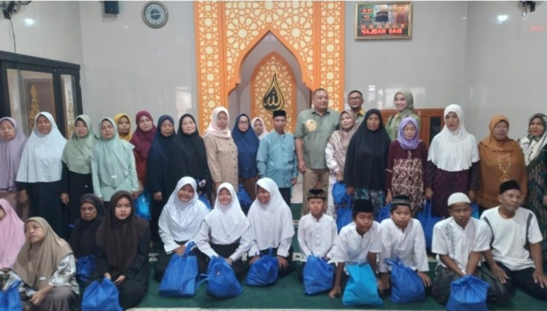 PT JWM Berbagi Puluhan Sembako Untuk Yatim dan Duafa